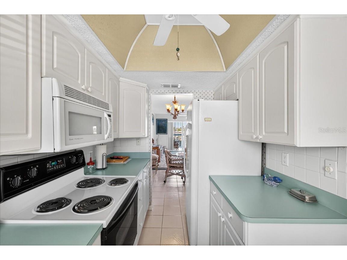 4939 Floramar Terrace #302 New Port Richey FL 34652 W7880439 image7