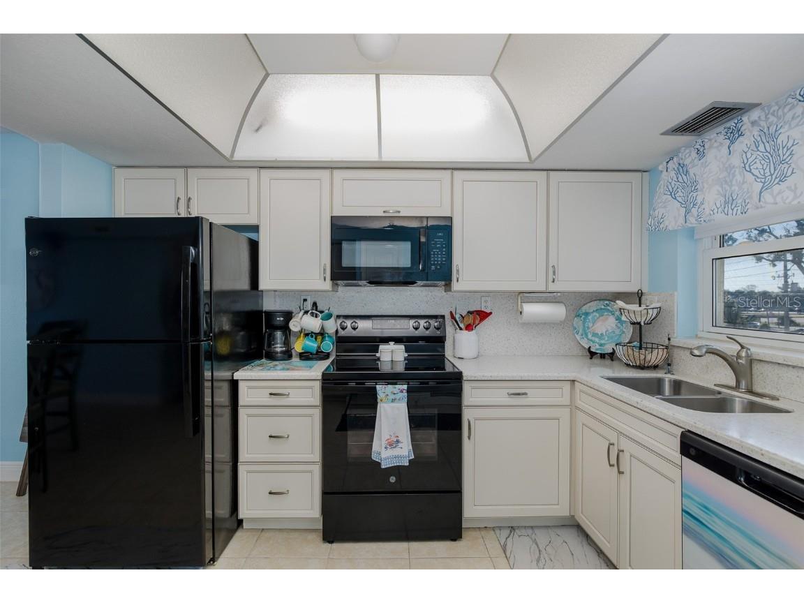 4939 Floramar Terrace #312 New Port Richey FL 34652 - GULF HARBOR MARINA W7881055 image6