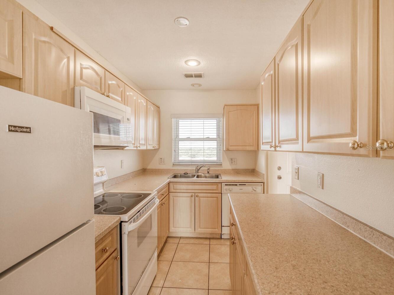 4939 Floramar Terrace #904 New Port Richey FL 34652 - FLORAMAR NORTH CHANNEL W7883186 image11