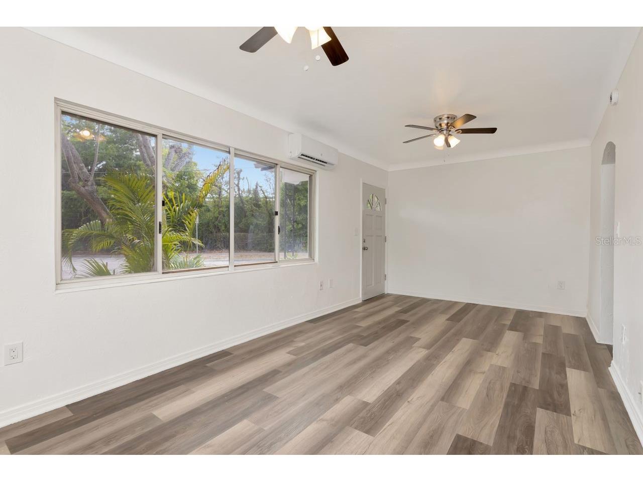 4939 Haines Road N Saint Petersburg FL 33714 TB8503985 image3