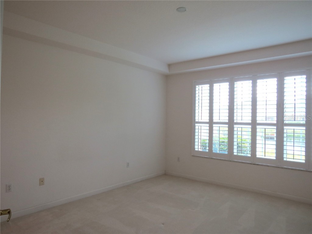 4939 Lakescene Place Sarasota FL 34243 A4666639 image22