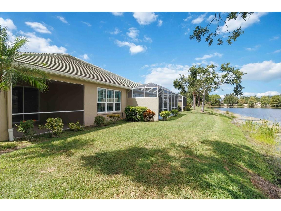 4939 Lakescene Place Sarasota FL 34243 A4666639 image30