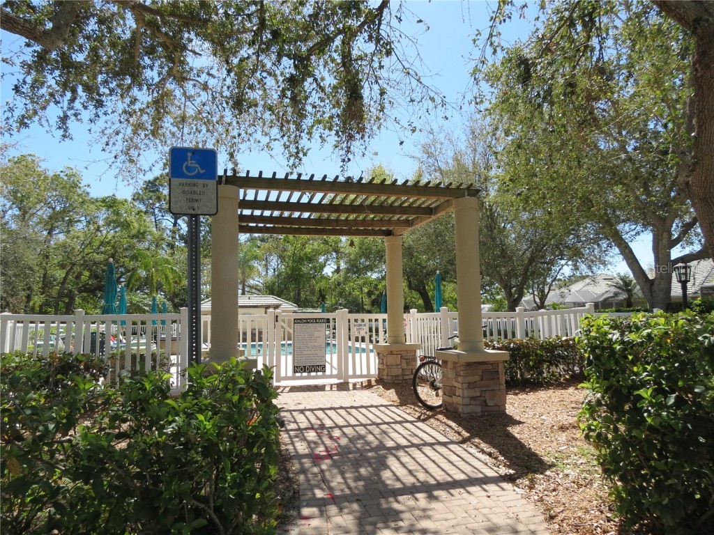 4939 Lakescene Place Sarasota FL 34243 A4666639 image35