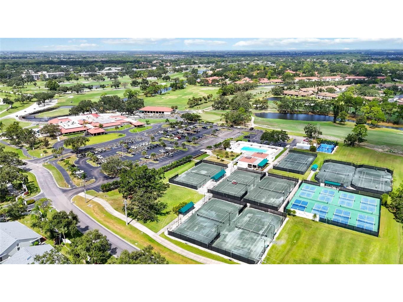 4939 Lakescene Place Sarasota FL 34243 A4666639 image44