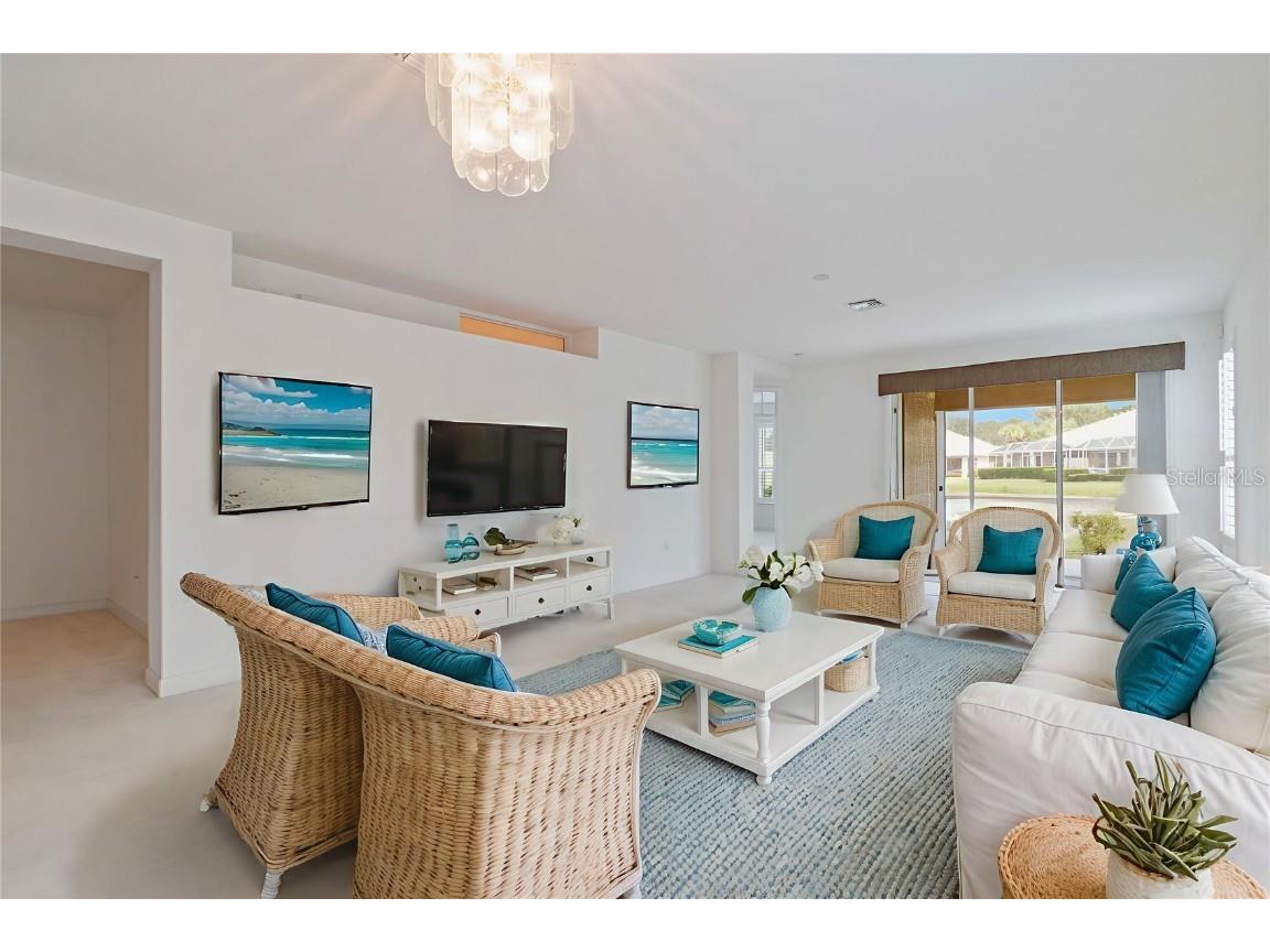 4939 Lakescene Place Sarasota FL 34243 A4666639 image5