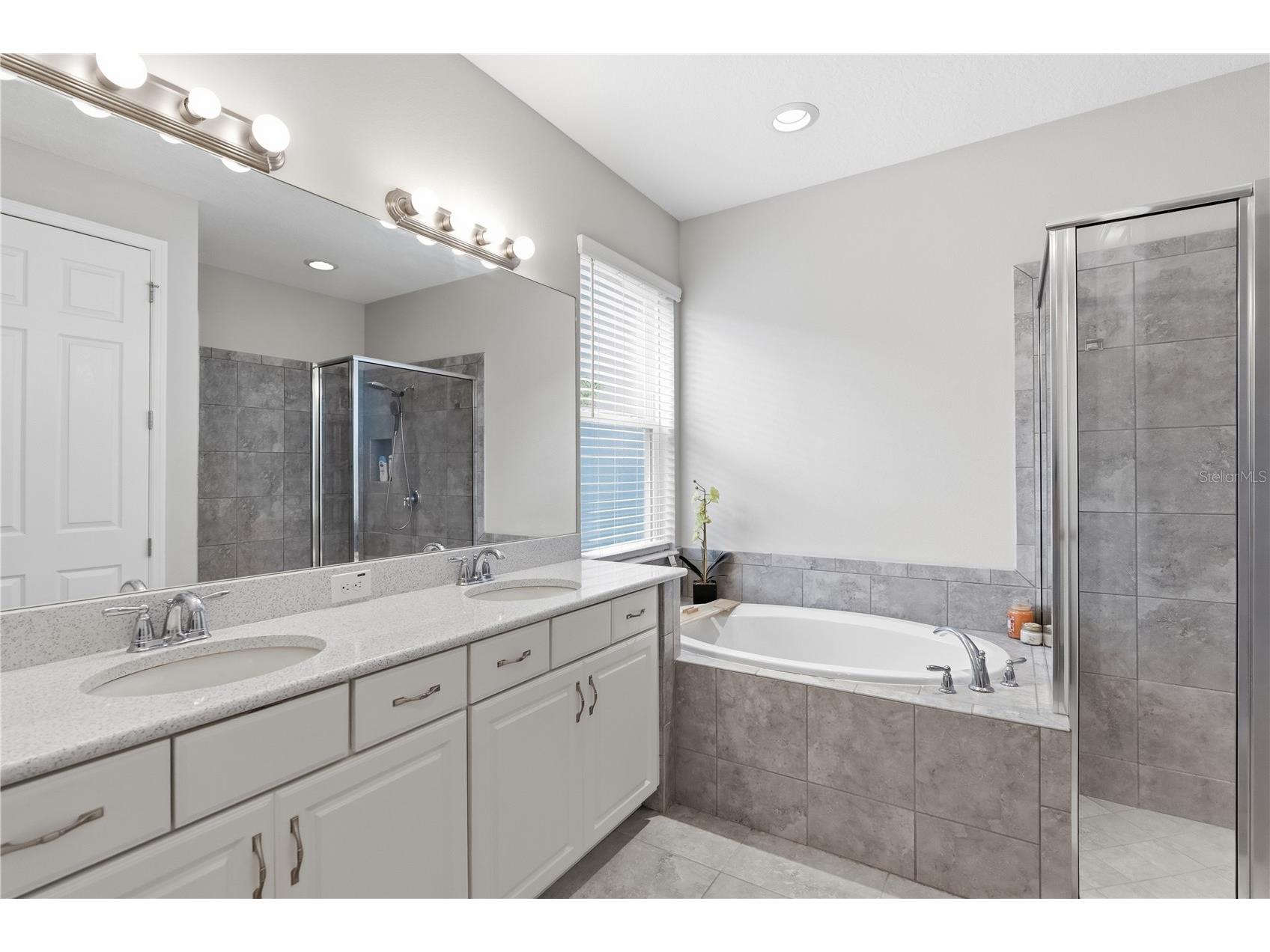 4939 Los Robles Court Palmetto FL 34221 TB8485368 image14