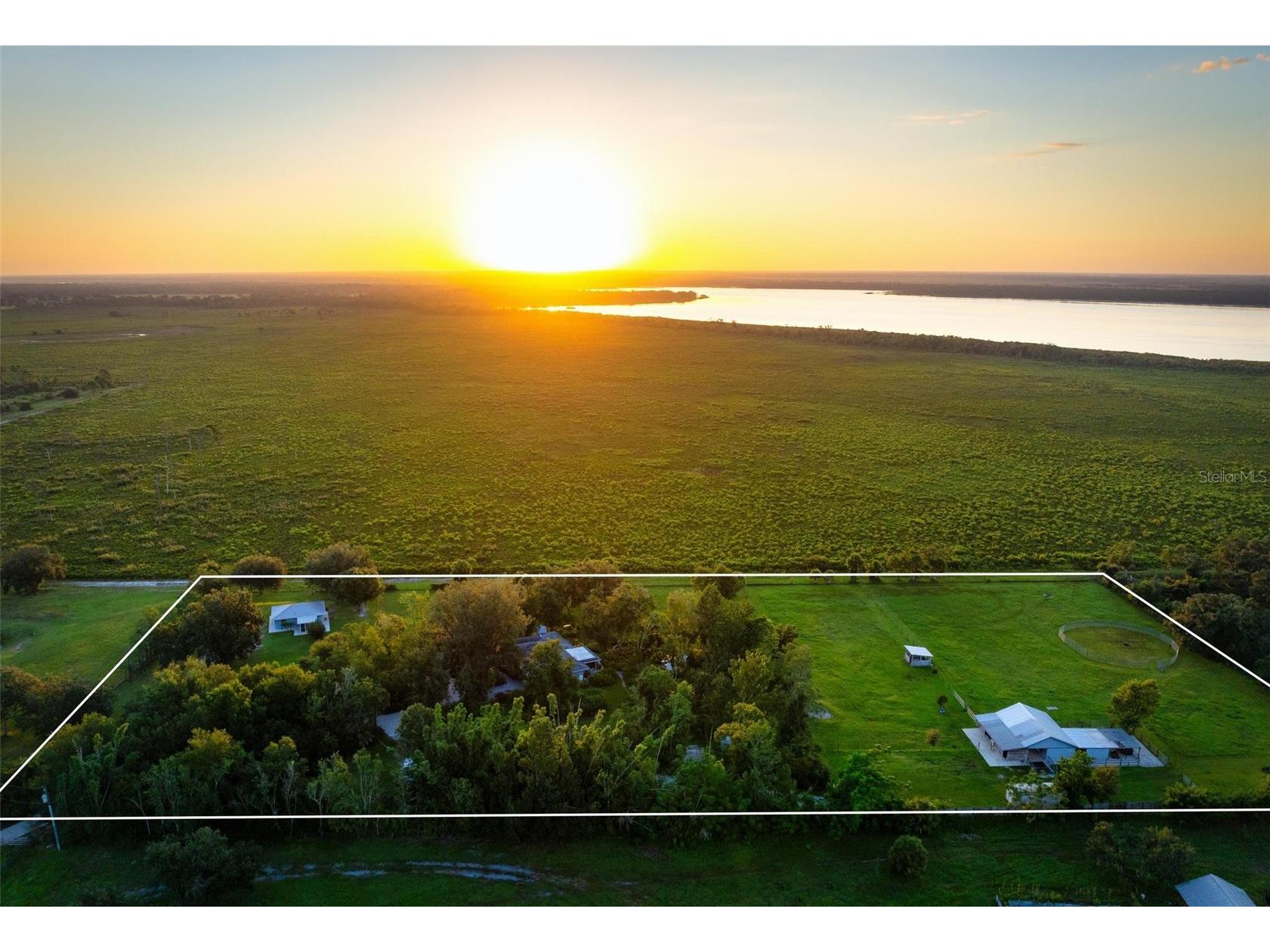 4939 Myakka Valley Trail Sarasota FL 34241 A4668711 image1