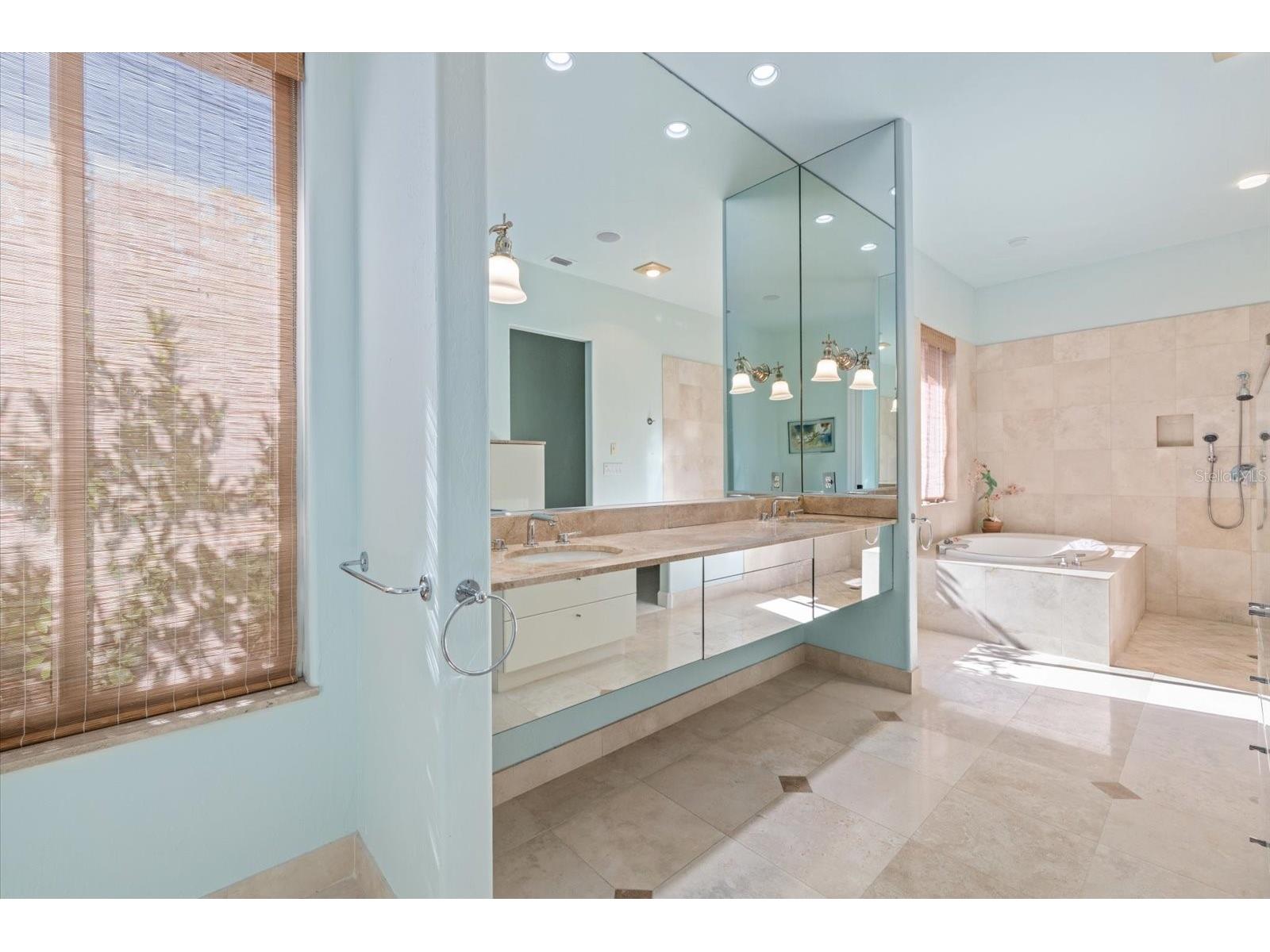 4939 Peregrine Point Way Sarasota FL 34231 A4680225 image29