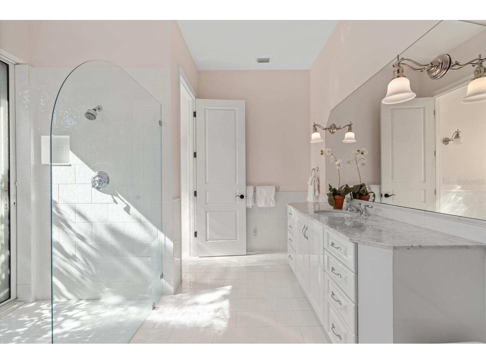 4939 Peregrine Point Way Sarasota FL 34231 A4680225 image37