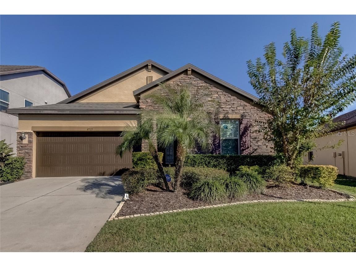 4939 Rolling Green Drive Wesley Chapel FL 33543 T3430121 image1