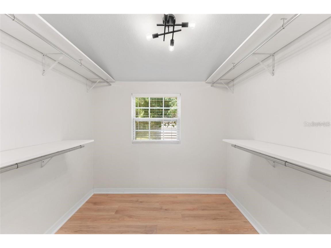  Saint Petersburg FL 33708 TB8413998 image26