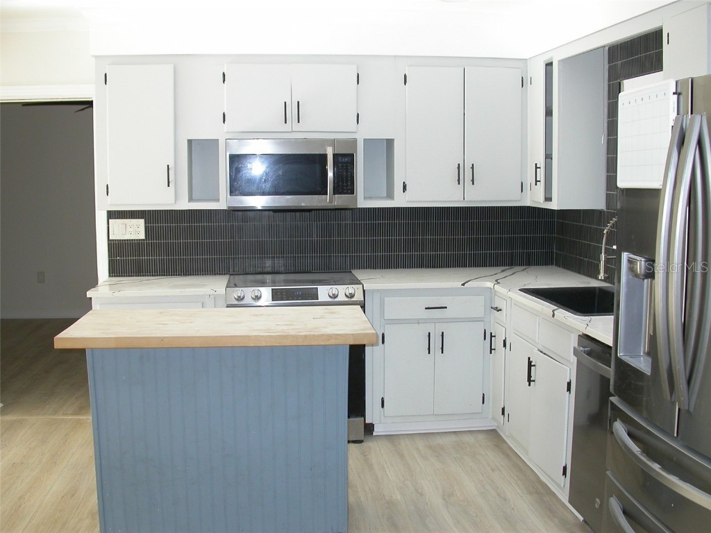  Saint Petersburg FL 33708 TB8413998 image4