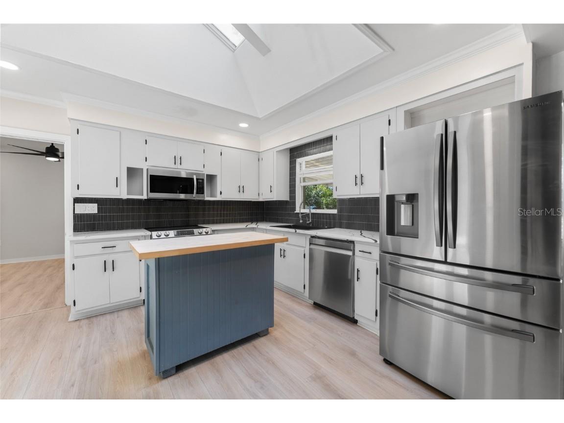 4939 Woodland Drive Saint Petersburg FL 33708 TB8450586 image11