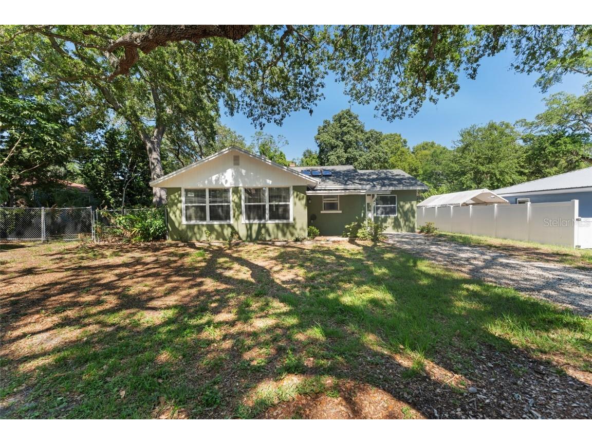 4939 Woodland Drive Saint Petersburg FL 33708 TB8450586 image2