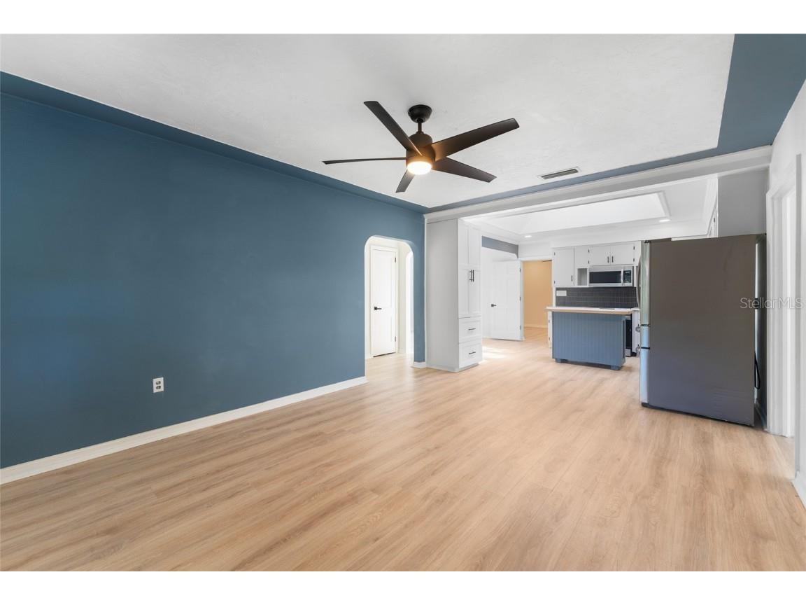 4939 Woodland Drive Saint Petersburg FL 33708 TB8450586 image8