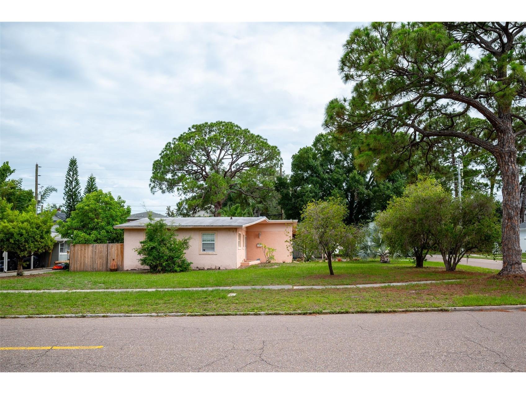 494 34th Avenue N Saint Petersburg FL 33704 TB8512643 image3