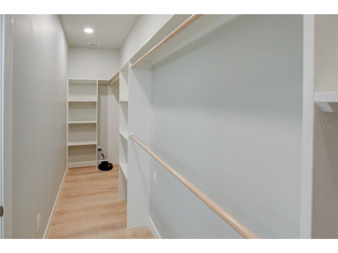 494 39th Avenue N Saint Petersburg FL 33703 TB8389184 image29