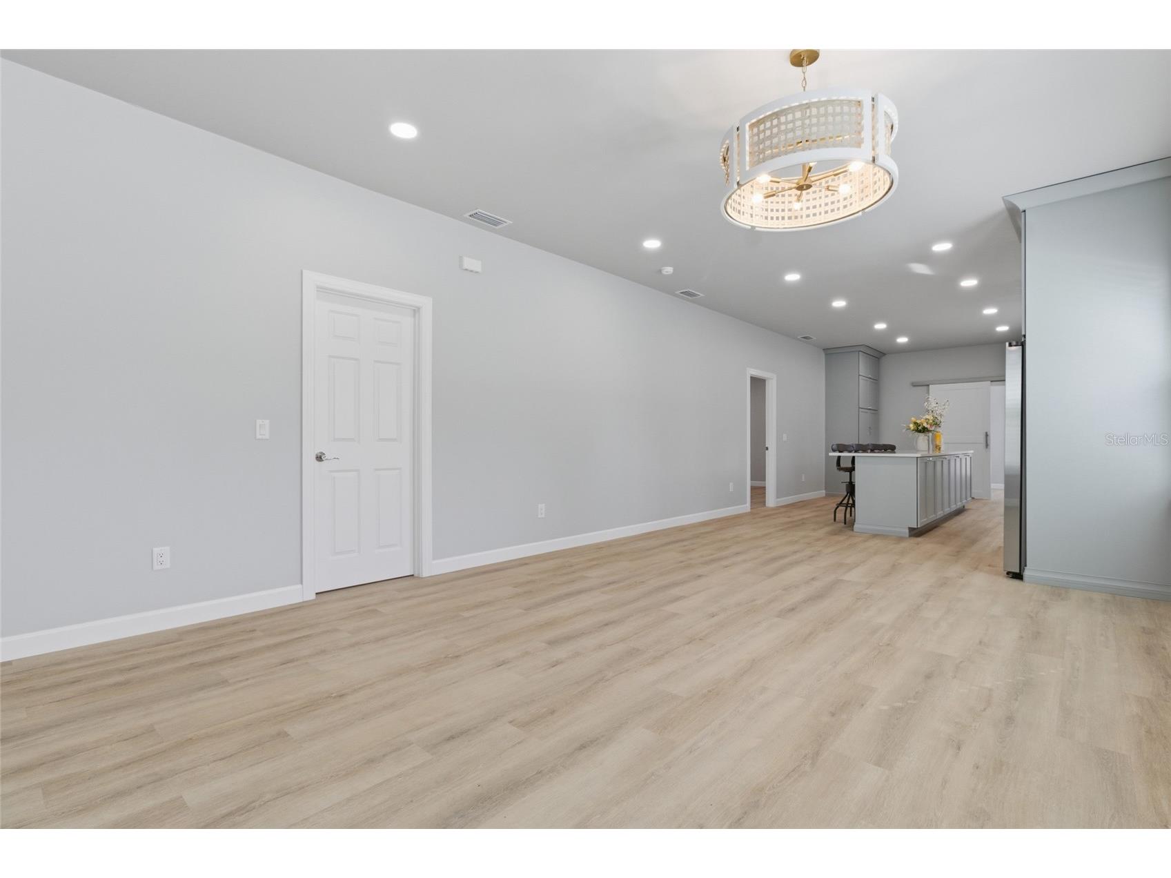 494 39th Avenue N Saint Petersburg FL 33703 TB8479521 image18