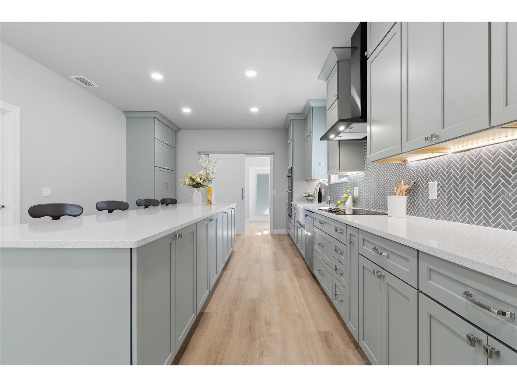 494 39th Avenue N Saint Petersburg FL 33703 TB8479521 image22