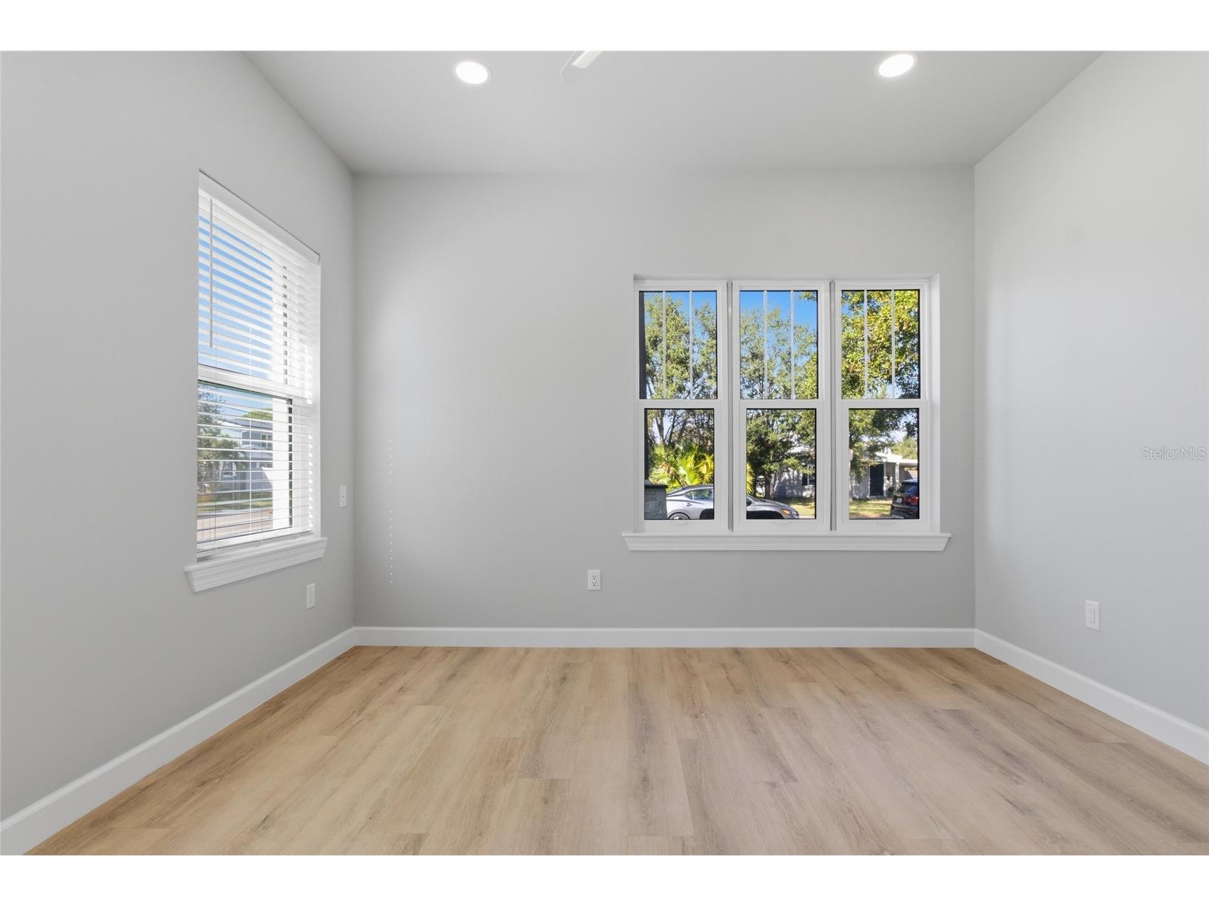 494 39th Avenue N Saint Petersburg FL 33703 TB8479521 image37