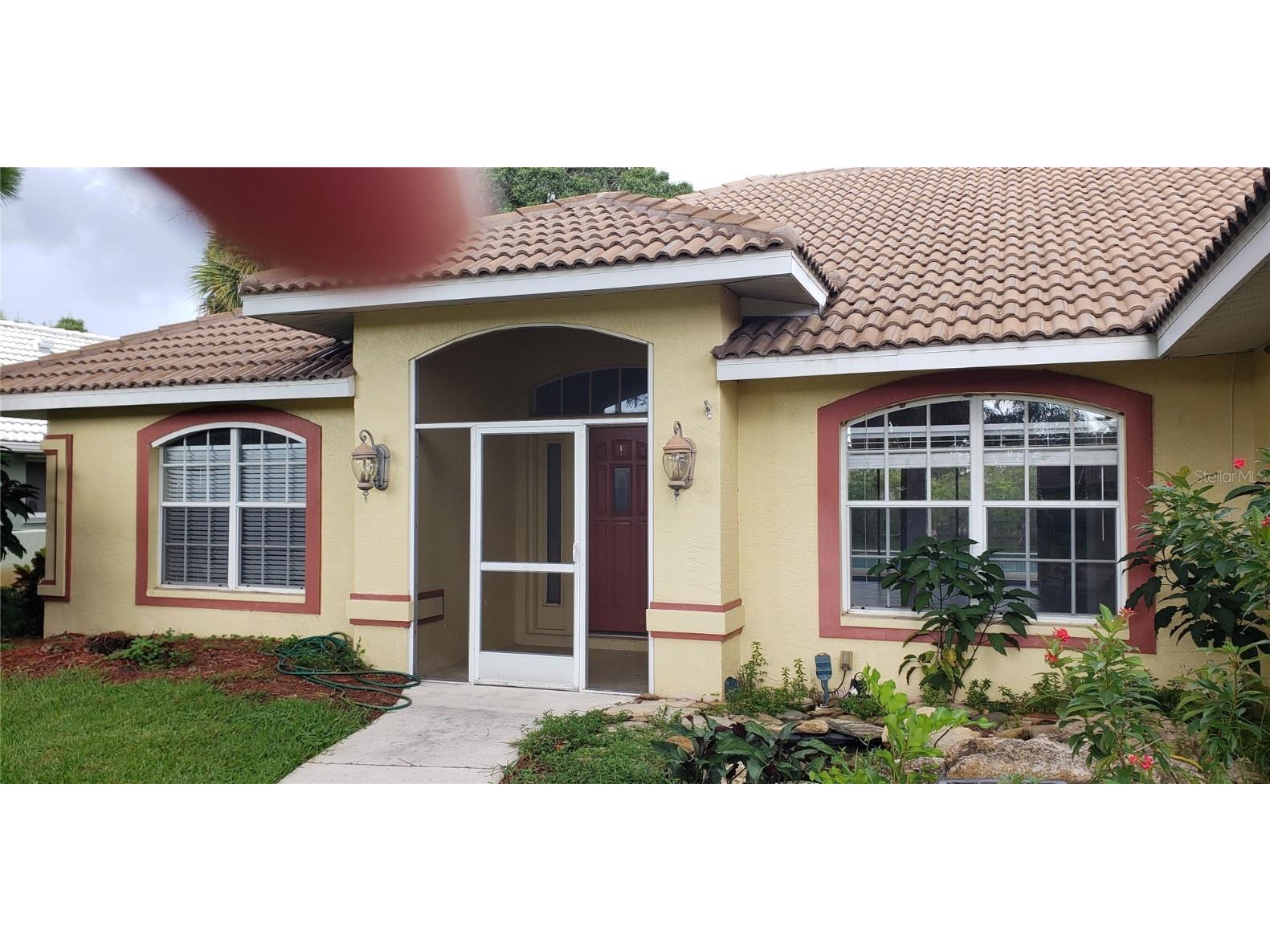 494 Lake Of The Woods Drive Venice FL 34293 A4570659 image1