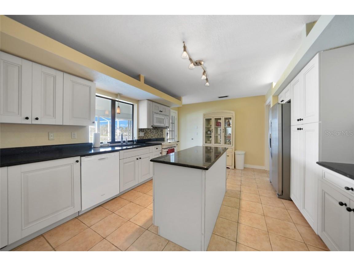 494 Monaco Drive Punta Gorda FL 33950 C7506063 image9