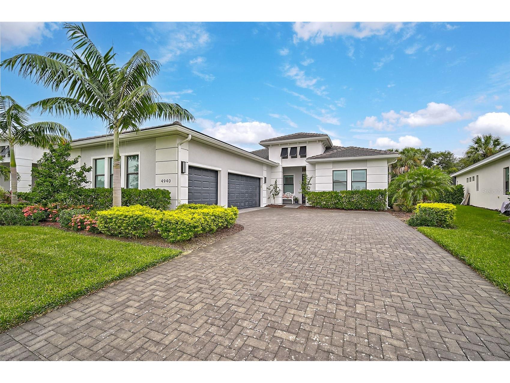 4940 Surfside Circle Bradenton FL 34211 A4690165 image1