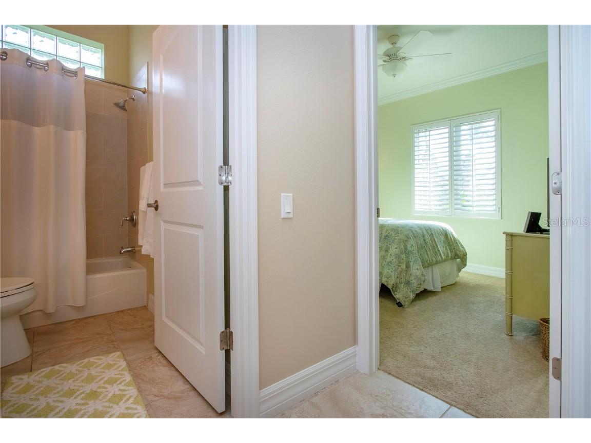 4940 Tobermory Way Bradenton FL 34211 - POND A4668192 image36