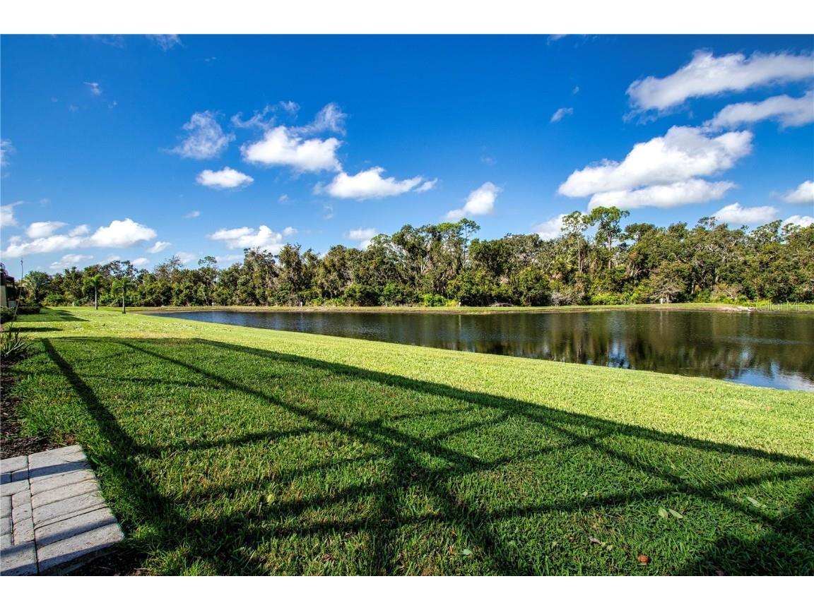 4940 Tobermory Way Bradenton FL 34211 - POND A4668192 image55