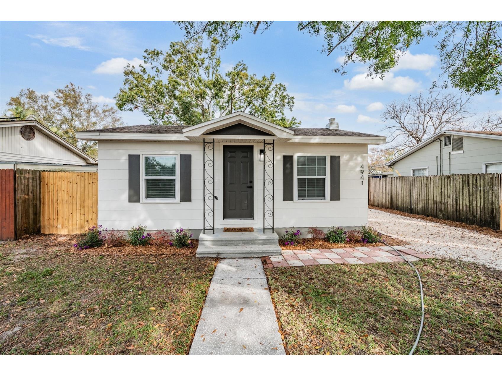 4941 43rd Avenue N Saint Petersburg FL 33709 TB8461177 image1