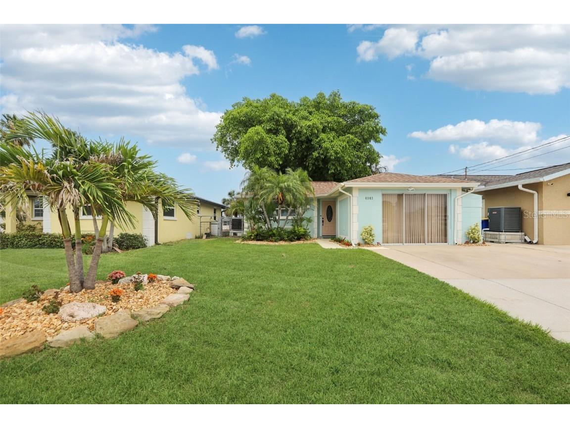 4942 Blue Heron Drive New Port Richey FL 34652 - GULF OF AMERICA W7875762 image1