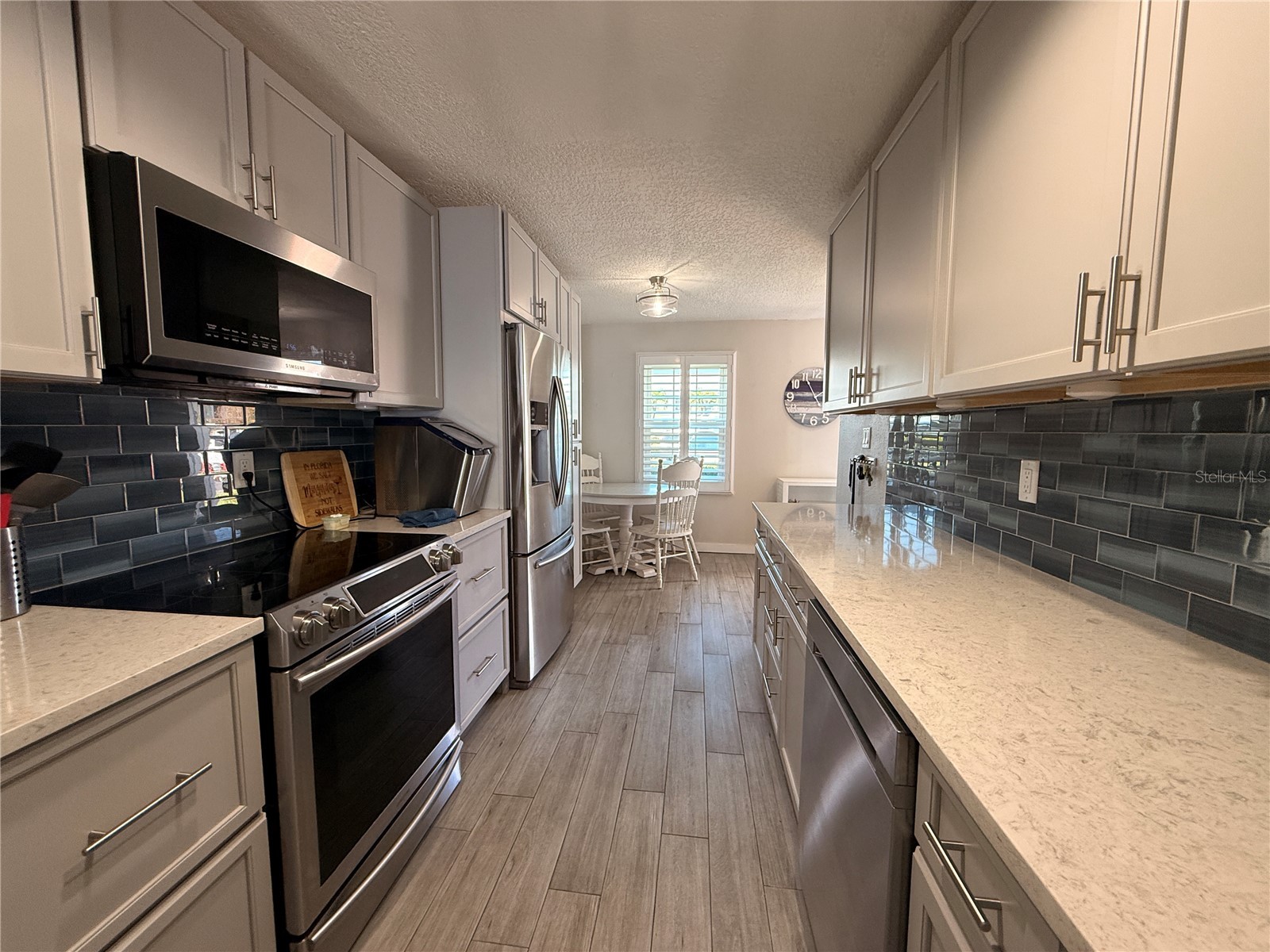 4942 Coquina Key Drive SE Saint Petersburg FL 33705 TB8499061 image2