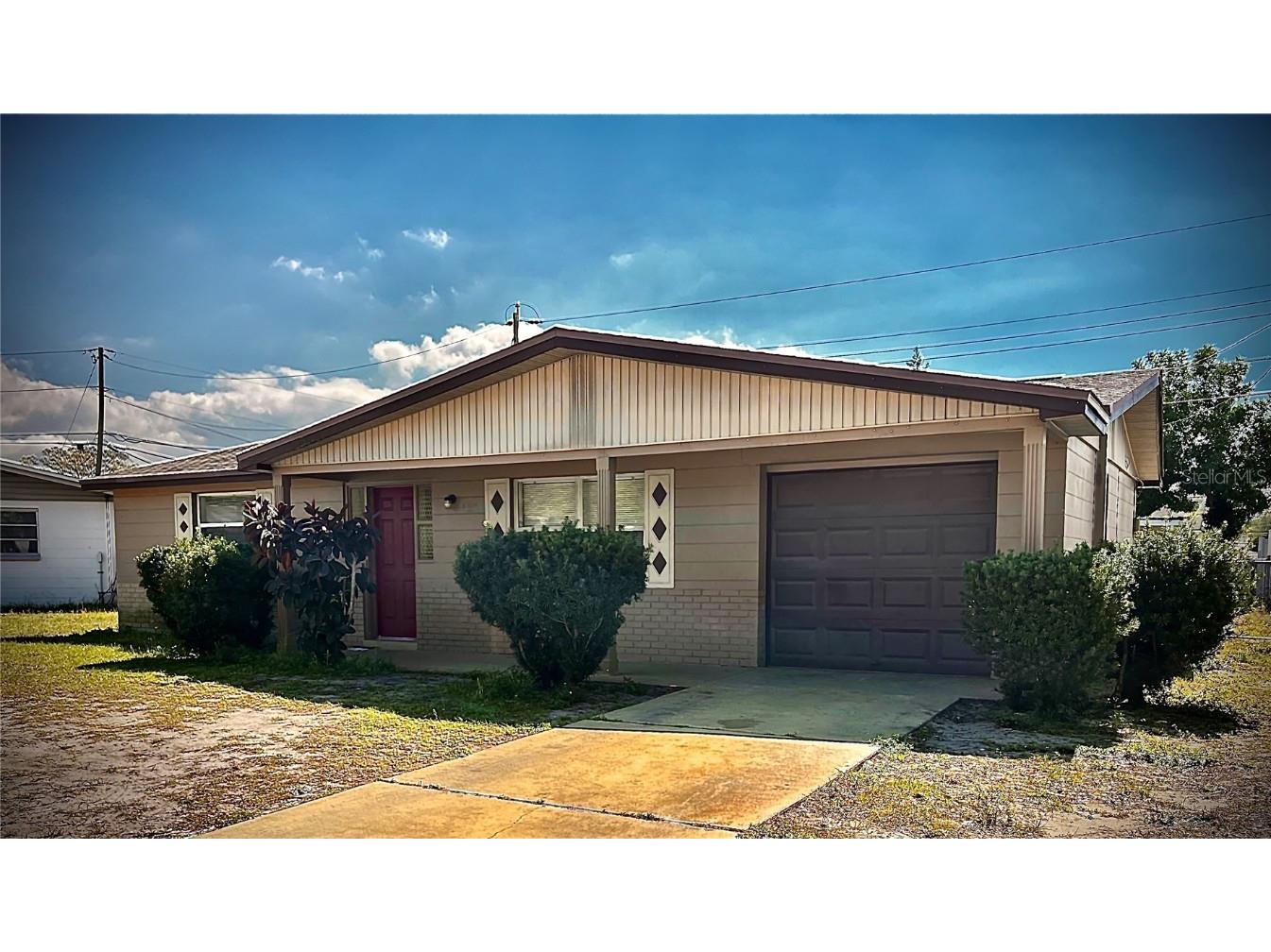 4942 Darlington Road Holiday FL 34690 U8192433 image1