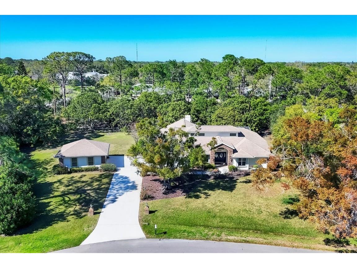 4942 Hidden Oaks Lane Sarasota FL 34232 A4644274 image1