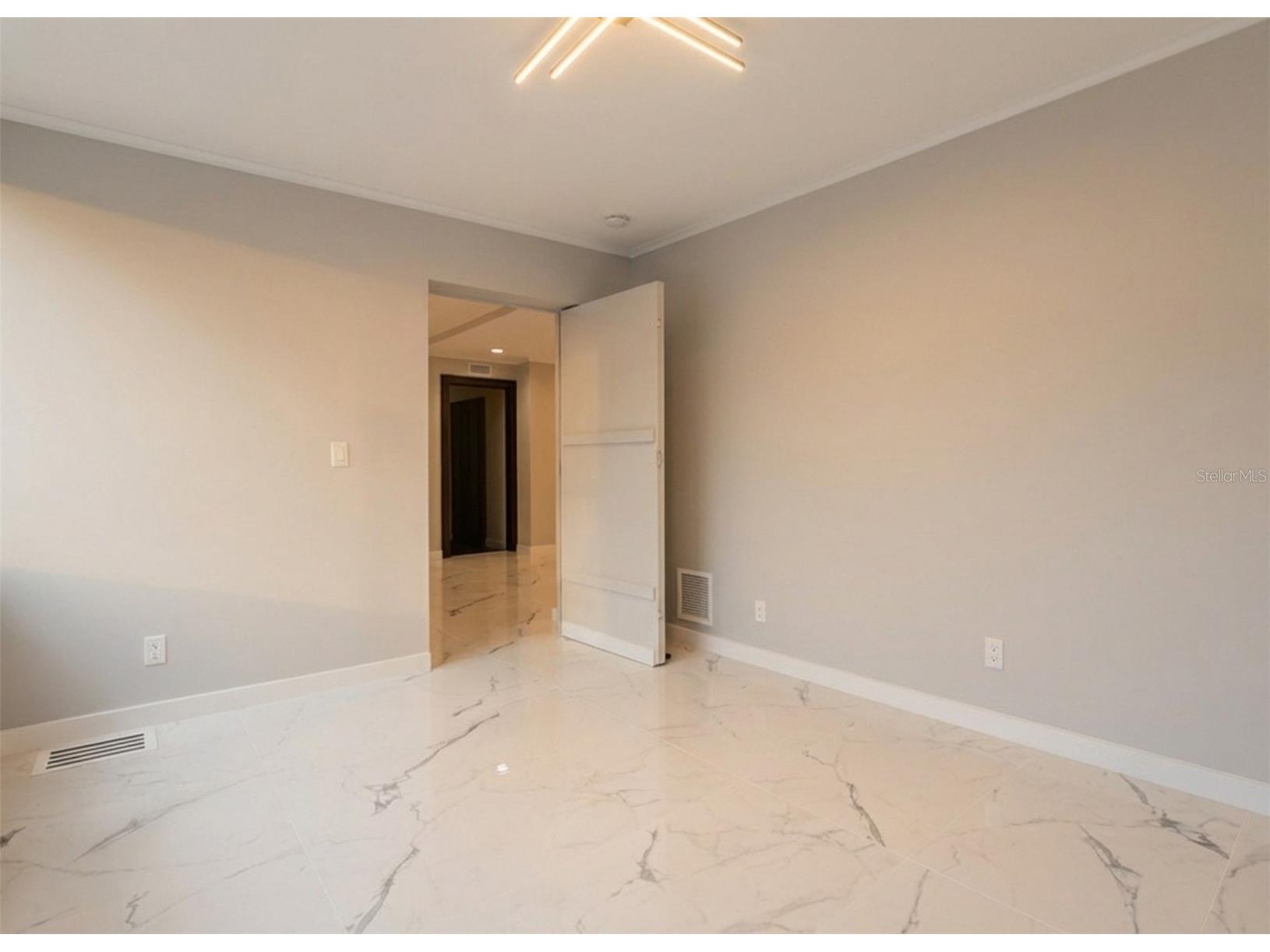 4942 Hubner Circle Sarasota FL 34241 A4686890 image24