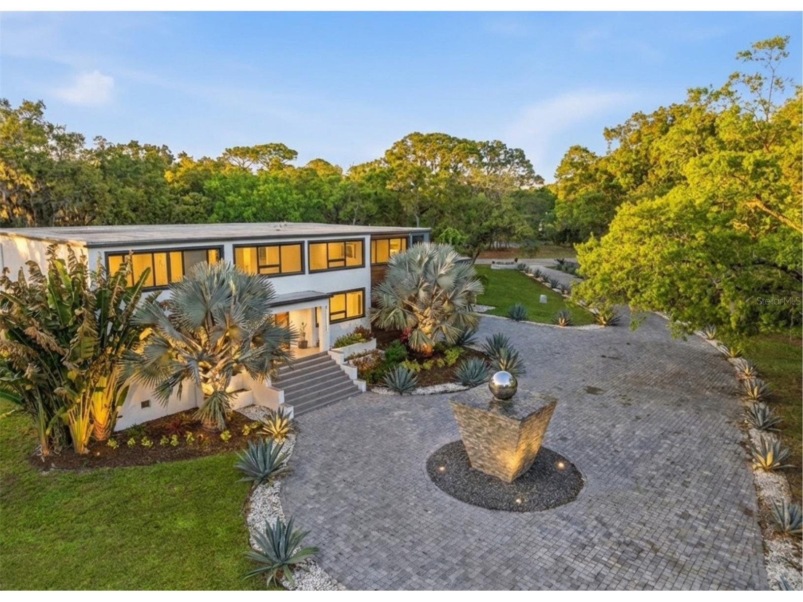 4942 Hubner Circle Sarasota FL 34241 A4686890 image3