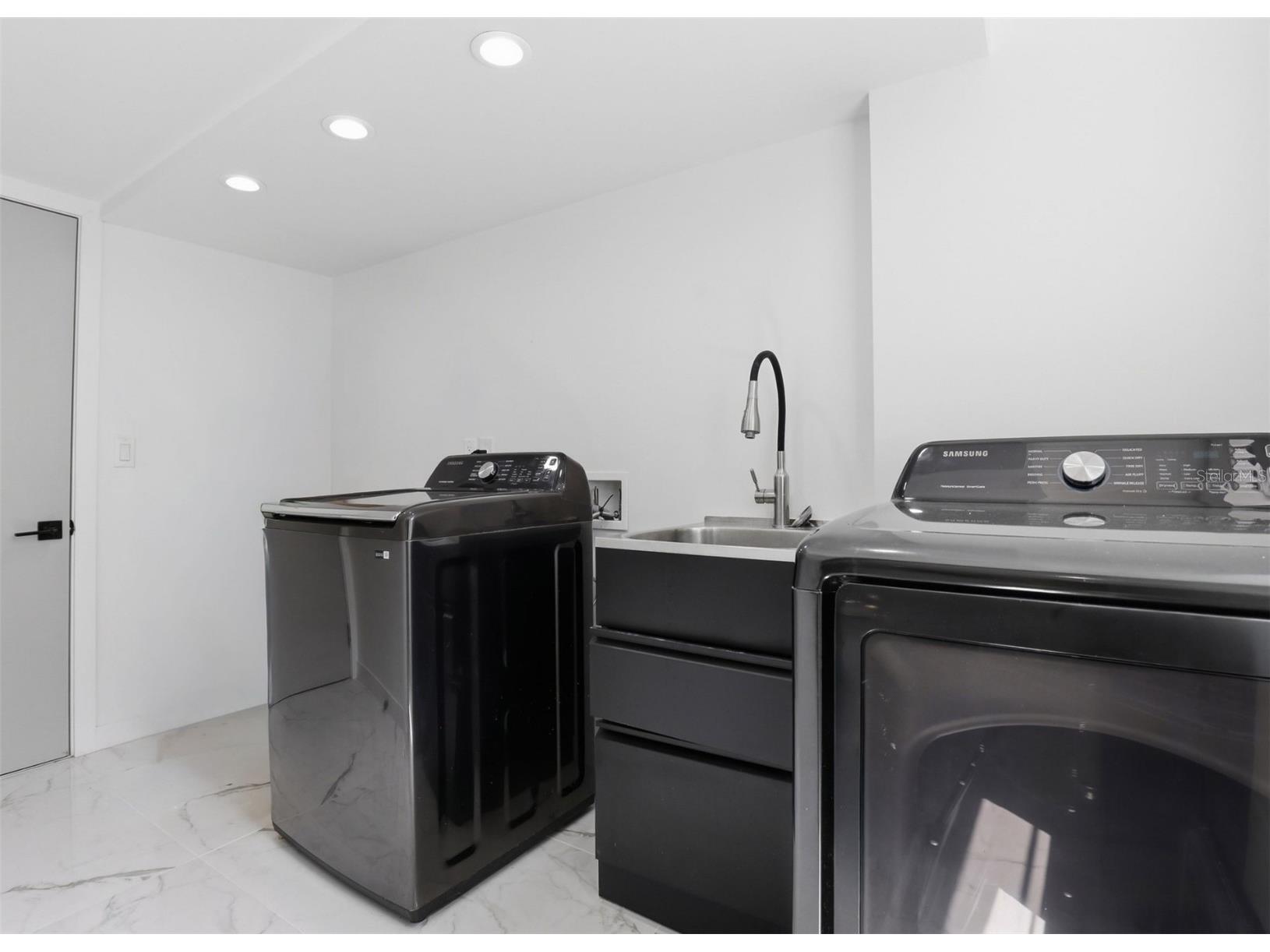 4942 Hubner Circle Sarasota FL 34241 A4686890 image41