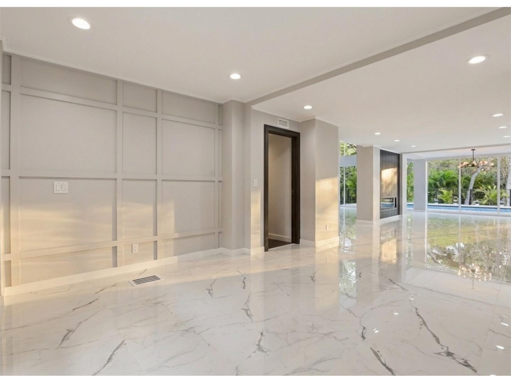 4942 Hubner Circle Sarasota FL 34241 A4686890 image5