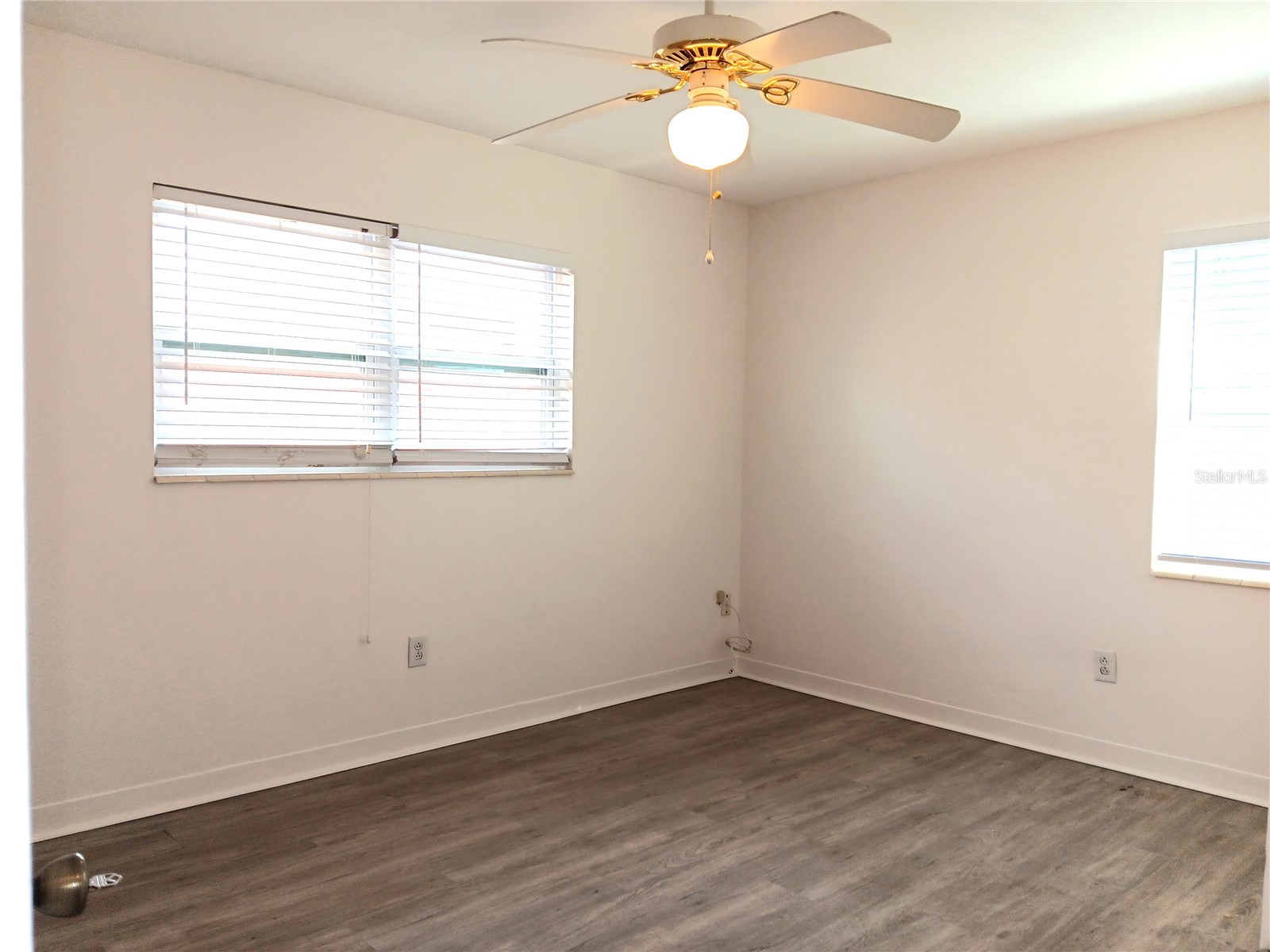4942 Oxford Avenue N Saint Petersburg FL 33710 TB8484272 image8