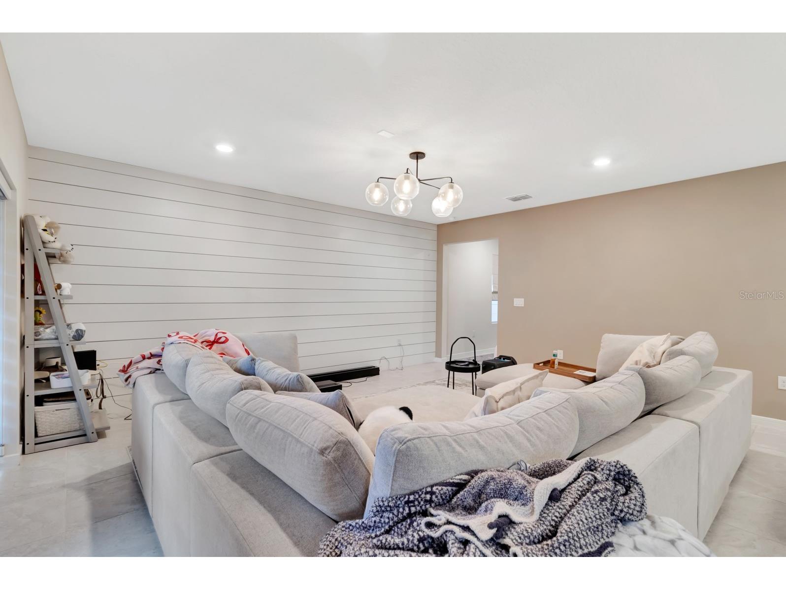 4943 Royal Point Avenue Kissimmee FL 34746 W7884068 image5