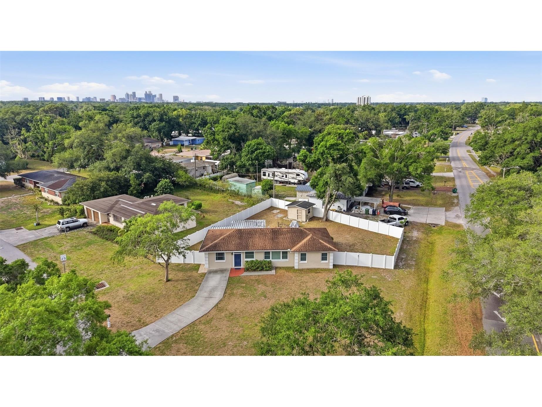 4943 Wishart Boulevard Tampa FL 33603 O6407489 image41