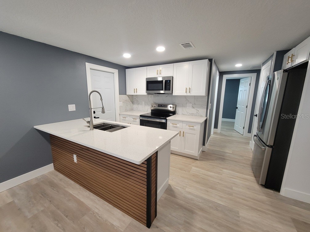 4944 Elkner Street New Port Richey FL 34652 W7885158 image6