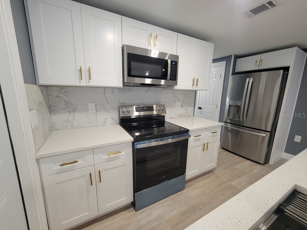4944 Elkner Street New Port Richey FL 34652 W7885158 image8