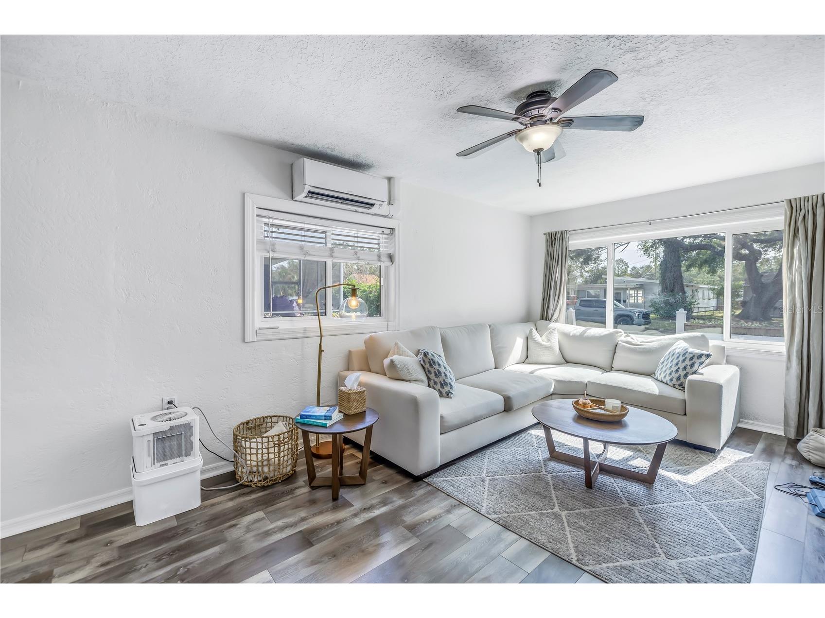 4945 34th Avenue N Saint Petersburg FL 33710 TB8486099 image2