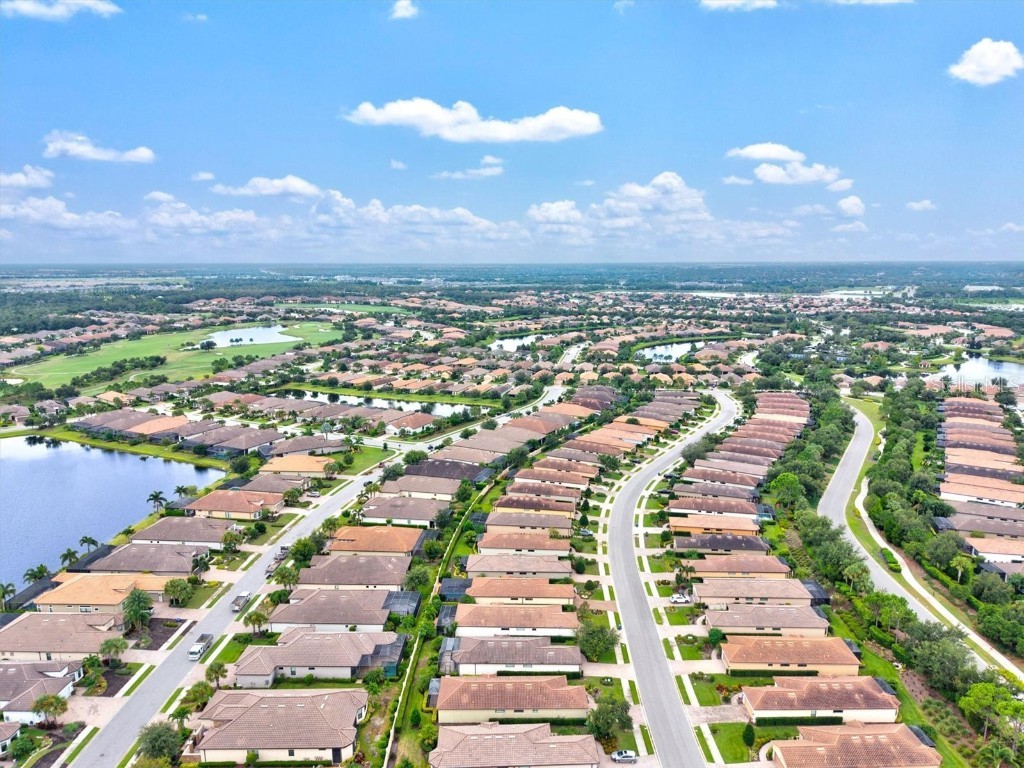 4945 Savona Run Bradenton FL 34211 A4665061 image59