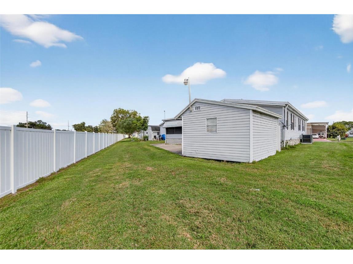 4945 Shore Line Dr Polk City FL 33868 L4956694 image44