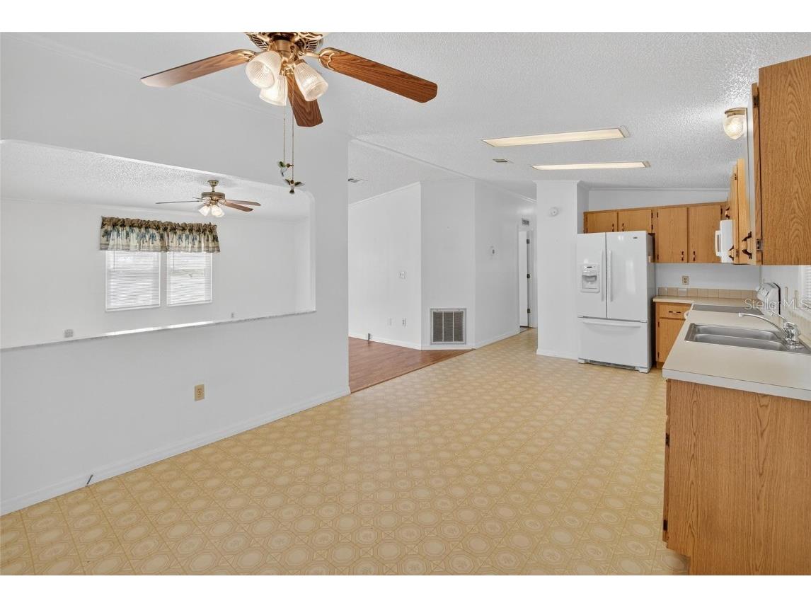 4945 Shore Line Dr Polk City FL 33868 L4956694 image7