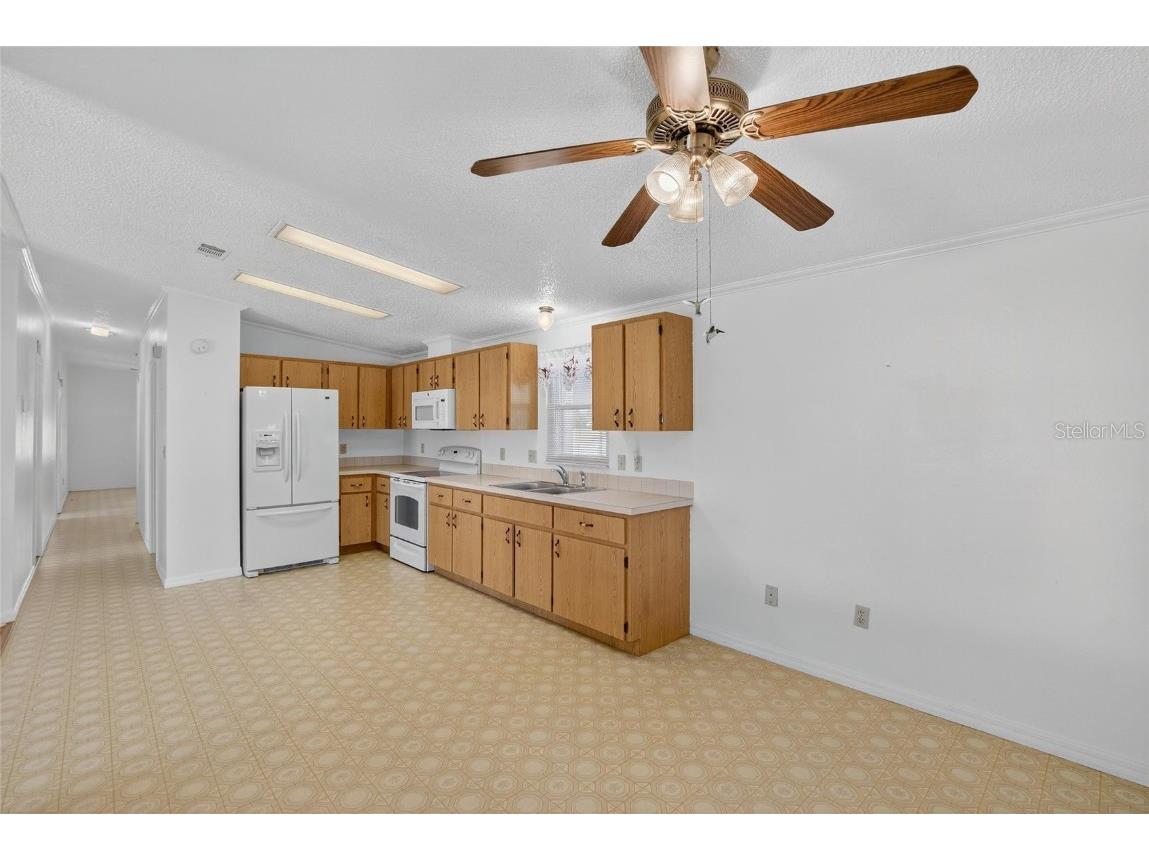 4945 Shore Line Dr Polk City FL 33868 L4956694 image8