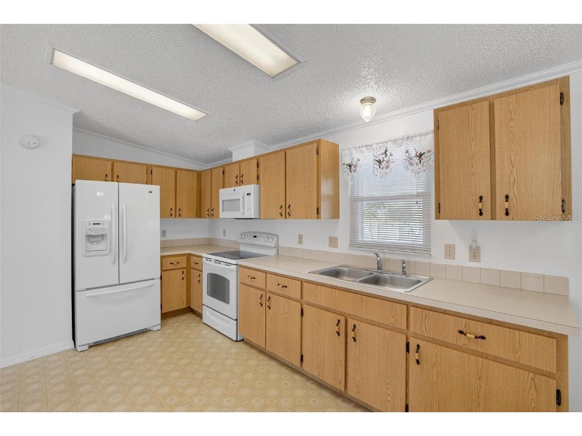 4945 Shore Line Dr Polk City FL 33868 L4956694 image9