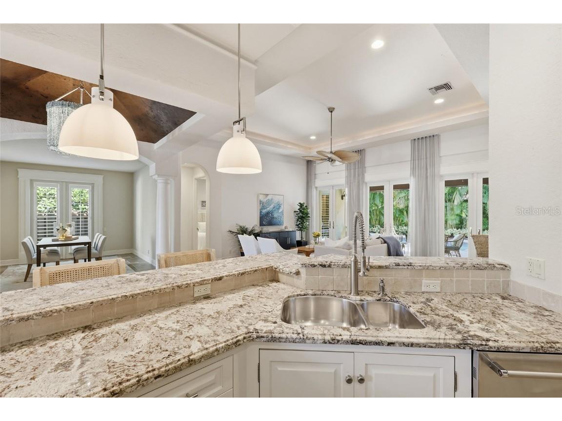 4946 Brywill Circle Sarasota FL 34234 A4670935 image13